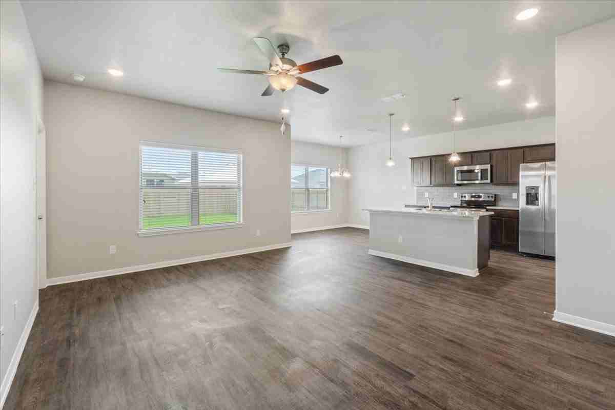 Garden Glen Dr - Photo 4 of 26