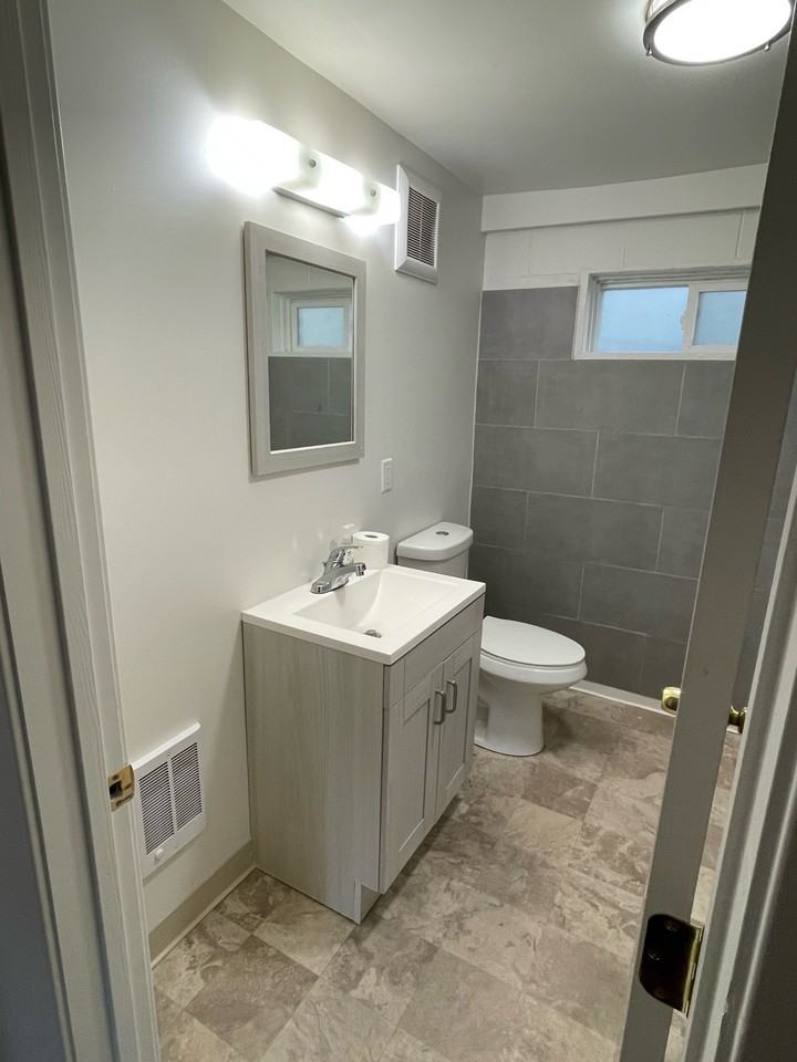 241 N Lieuallen St #241-1-2 - Photo 6 of 8