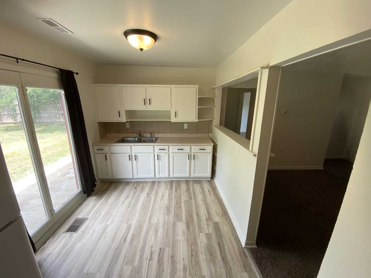 3379 Sw Clare Ave - Photo 6 of 11