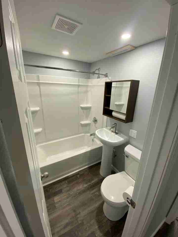 1210 W Towanda Ave - Photo 6 of 11