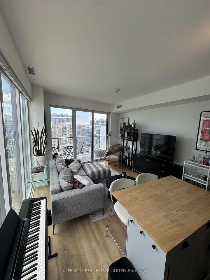 135 East Liberty Street - Photo 3 of 11