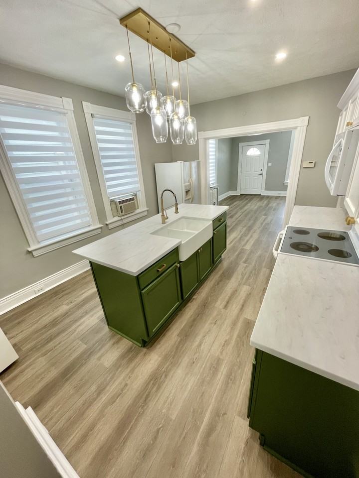 4368 Eastern Ave #1 - Photo 5 of 10