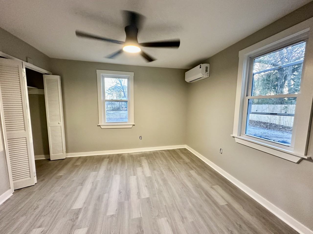 1914 Fuller St - Photo 6 of 8