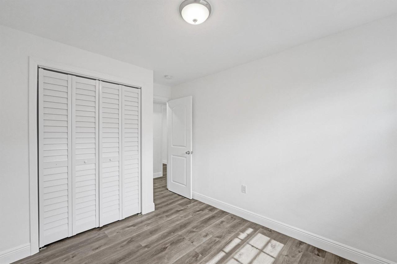 453 Nw 82nd Ter - Photo 7 of 21