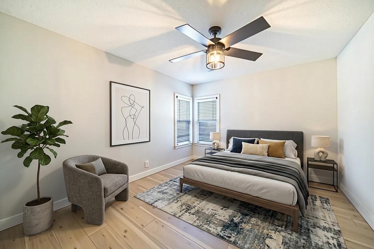 714 Villa St - Photo 2 of 11