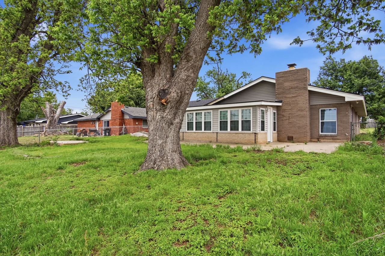 3717 N Eagle Ln - Photo 5 of 43