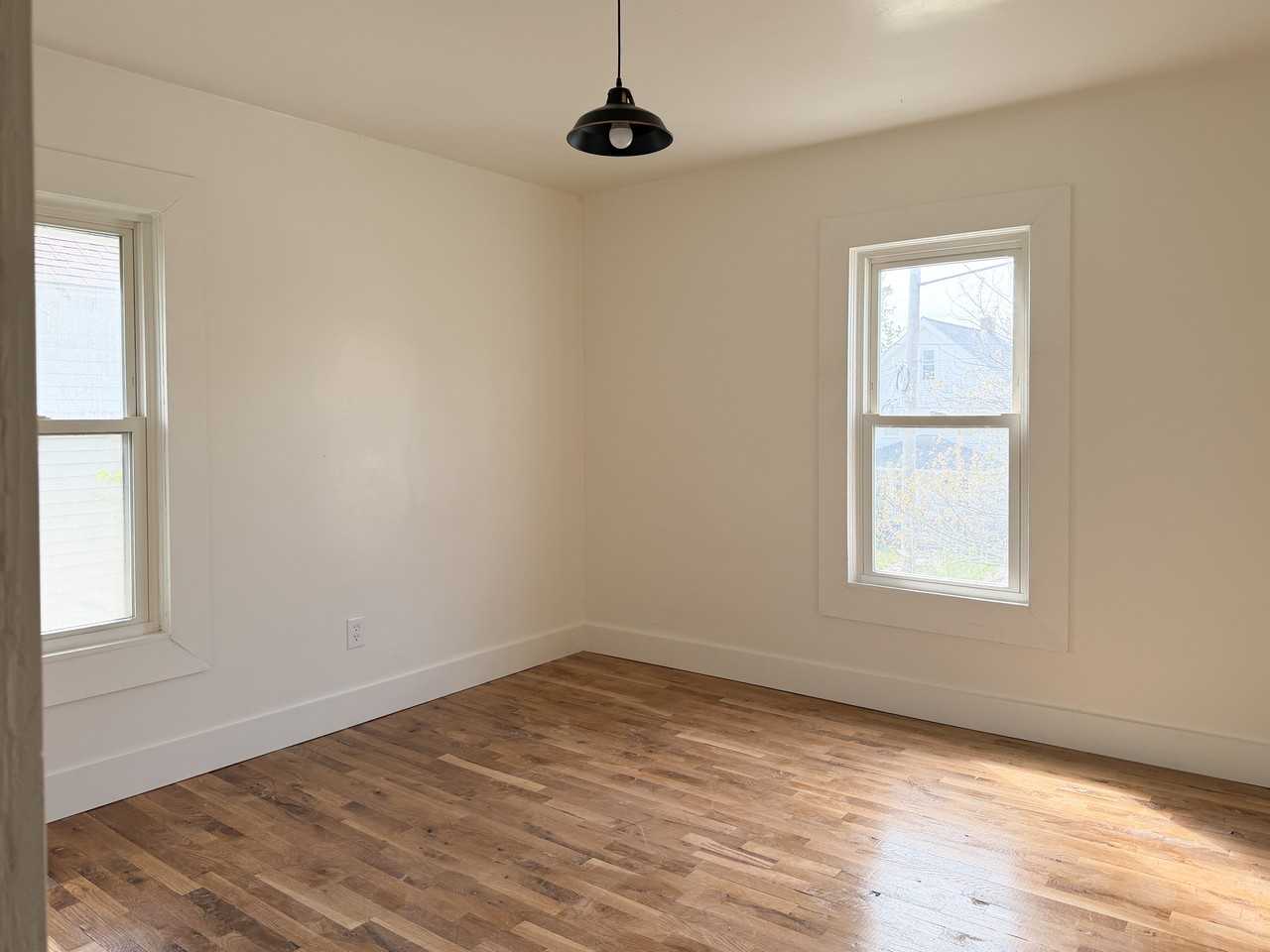 336 W 29th St - Photo 7 of 26