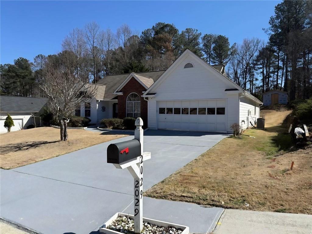 2029 Manor Oak Ln - Photo 4 of 30