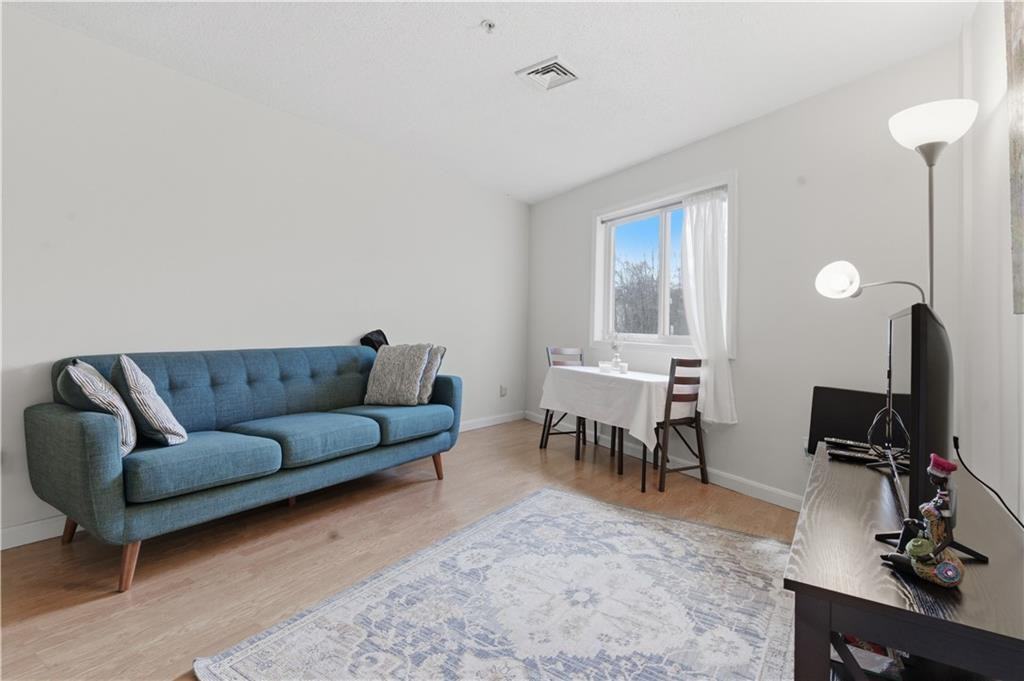 31 Devereux St ##207 - Photo 6 of 27