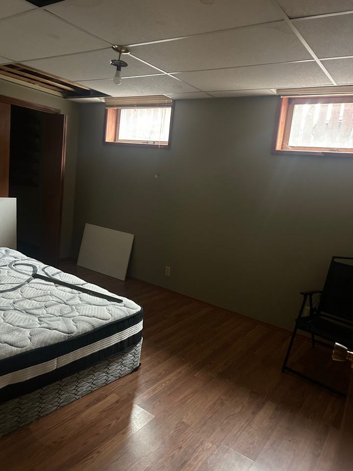 4008 125 Street Northwest - Photo 4 of 5