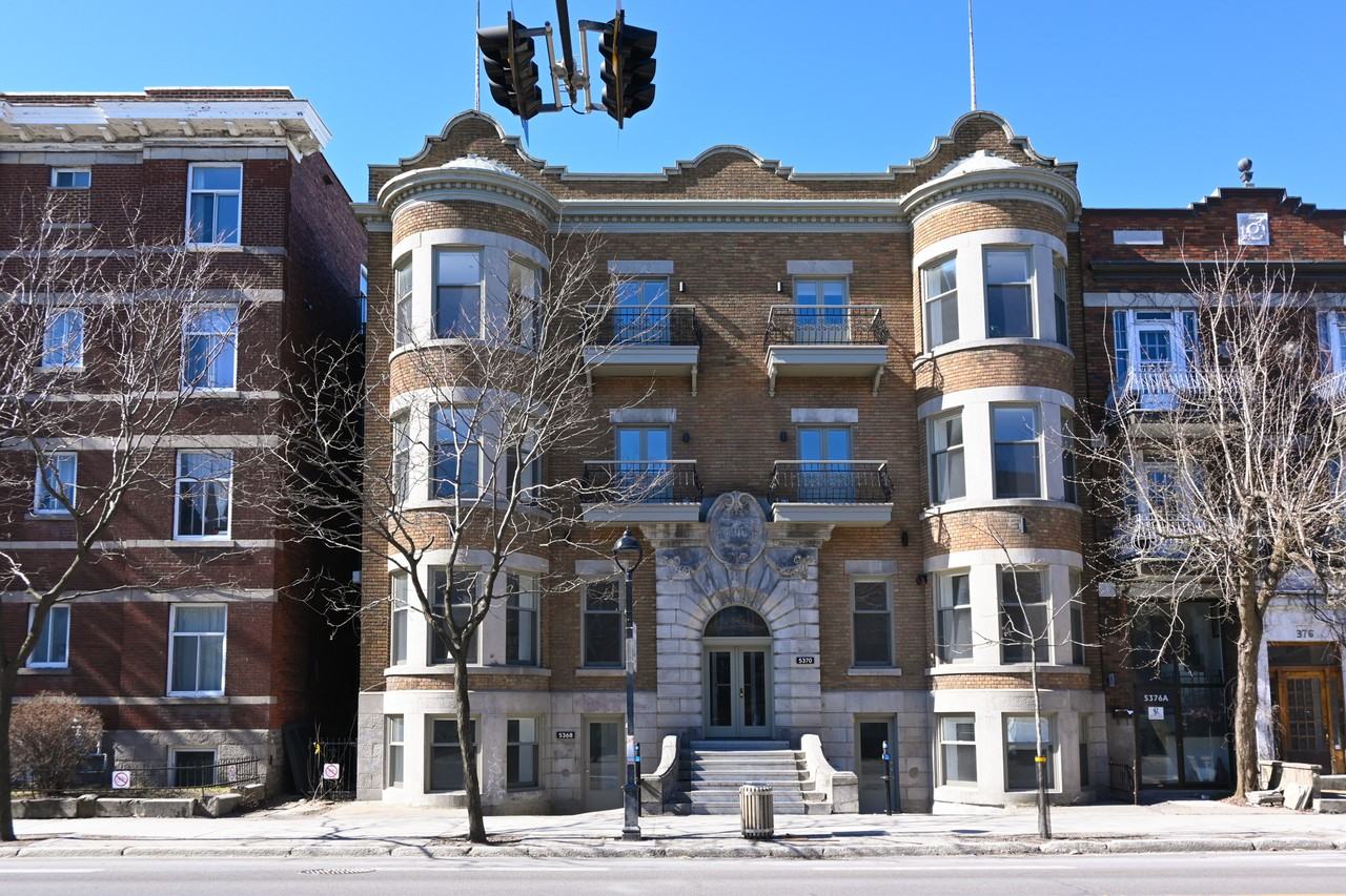 5370 Avenue du Parc #5 - Photo 3 of 17