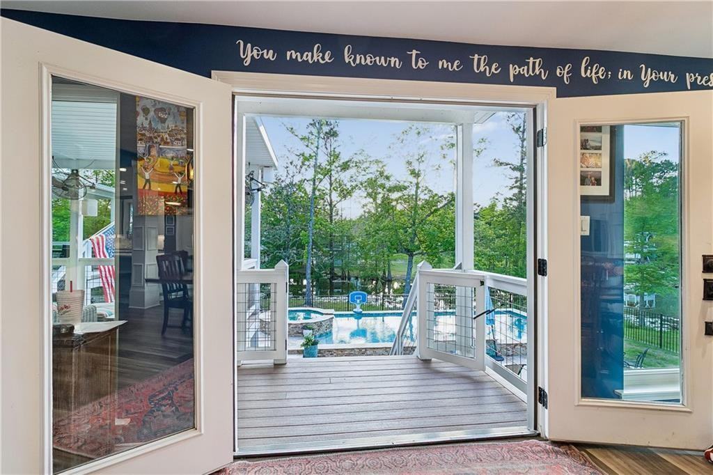 18206 Monga Dr - Photo 6 of 39