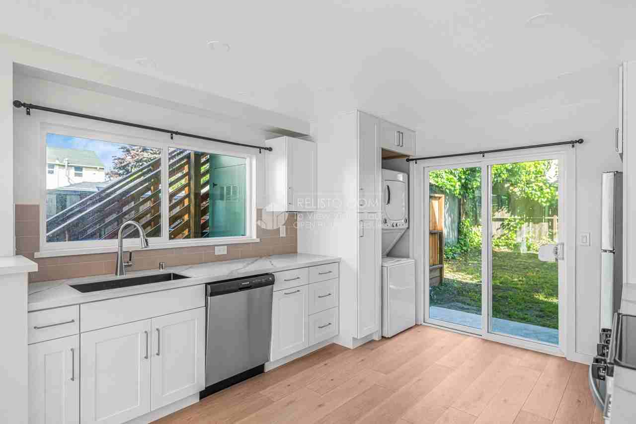 968 53rd St - Photo 5 of 14