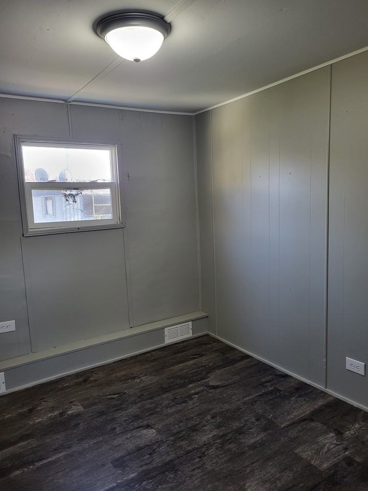 1040 Avenue Of The Cities - 41 #41 - Photo 7 of 10