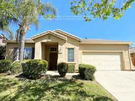 featured image of 1165 Plumas Links St