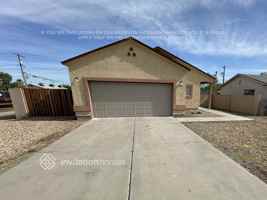 featured image of 3102 E Roeser Rd