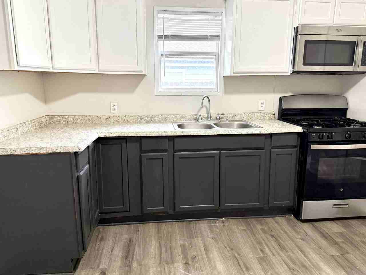705 Parkway Rd #1 - Photo 2 of 19