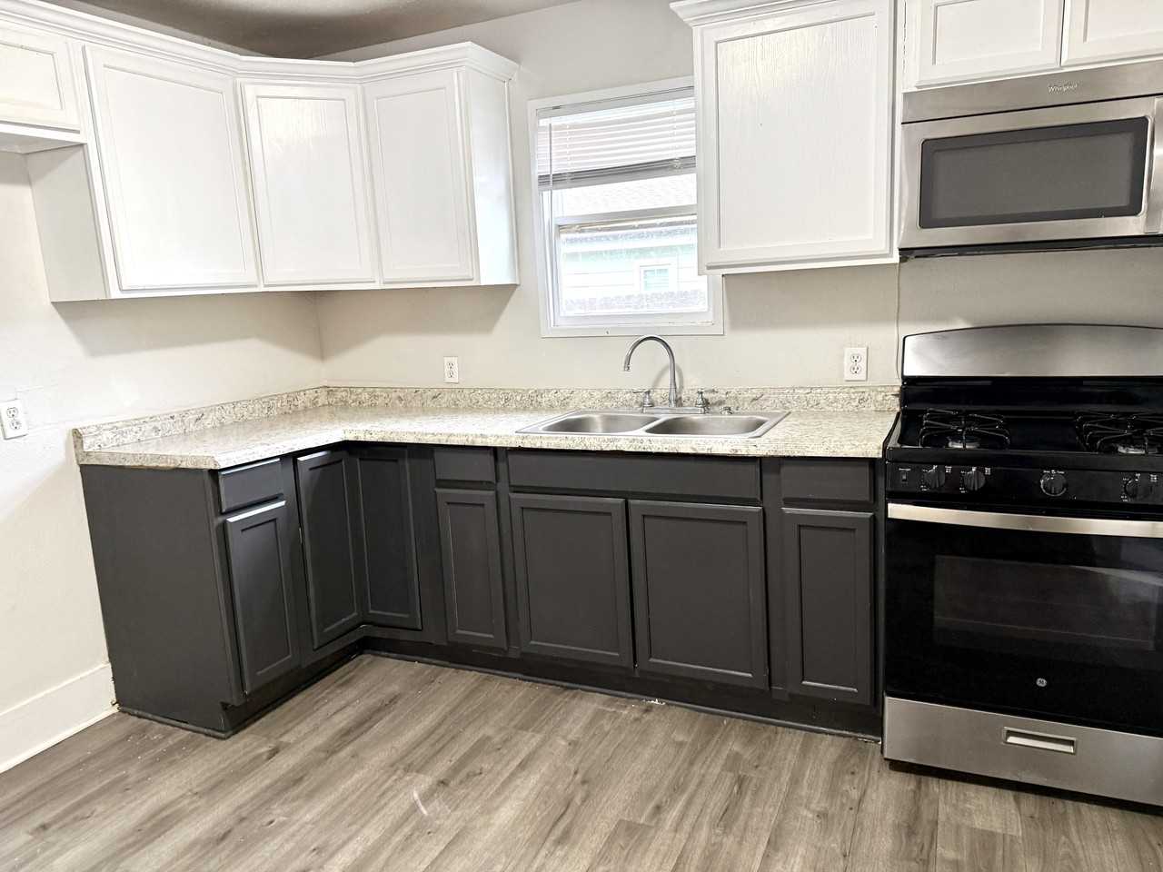 705 Parkway Rd #1 - Photo 4 of 19