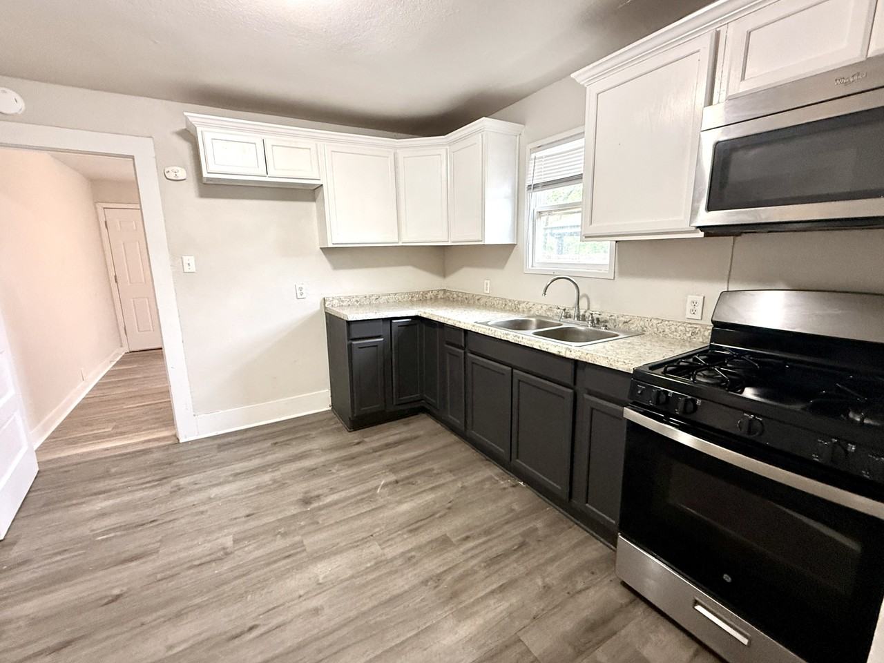 705 Parkway Rd #1 - Photo 5 of 19