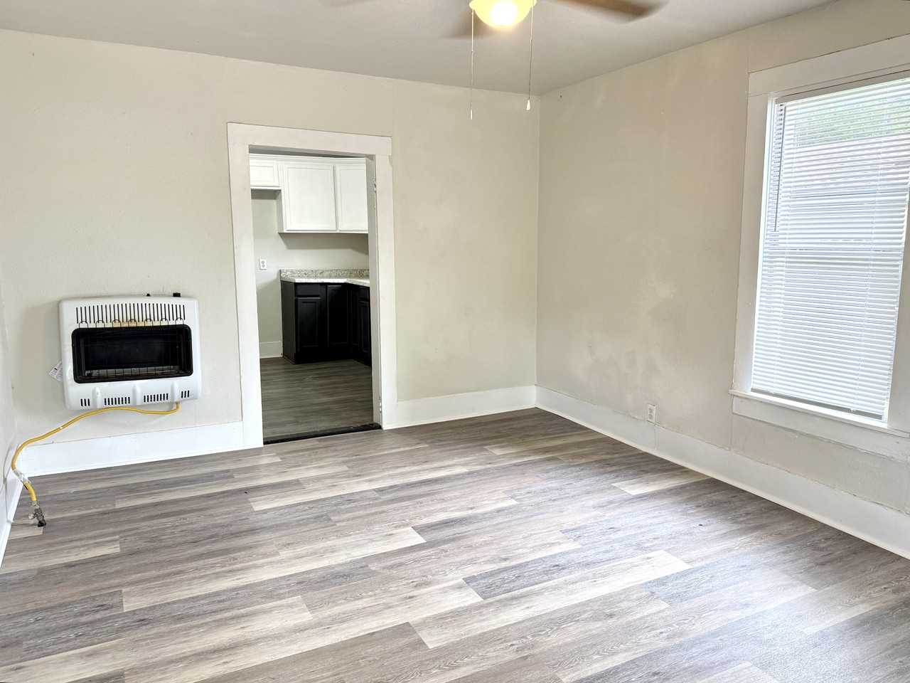 705 Parkway Rd #1 - Photo 6 of 19