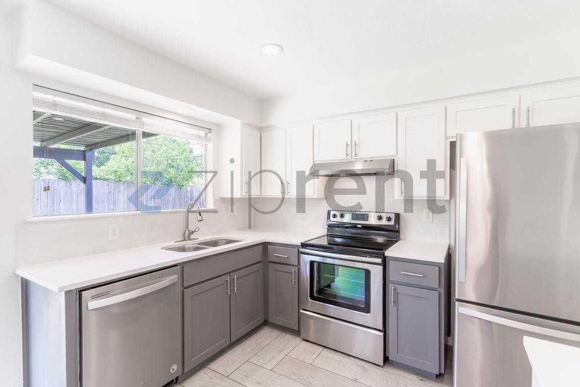 2311 Singletree Ave #A - Photo 6 of 18