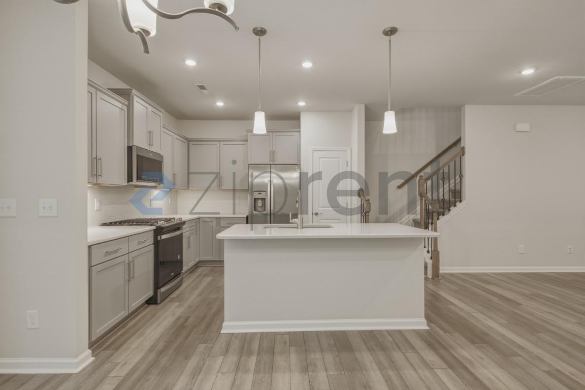 1015 Badlands St - Photo 6 of 33