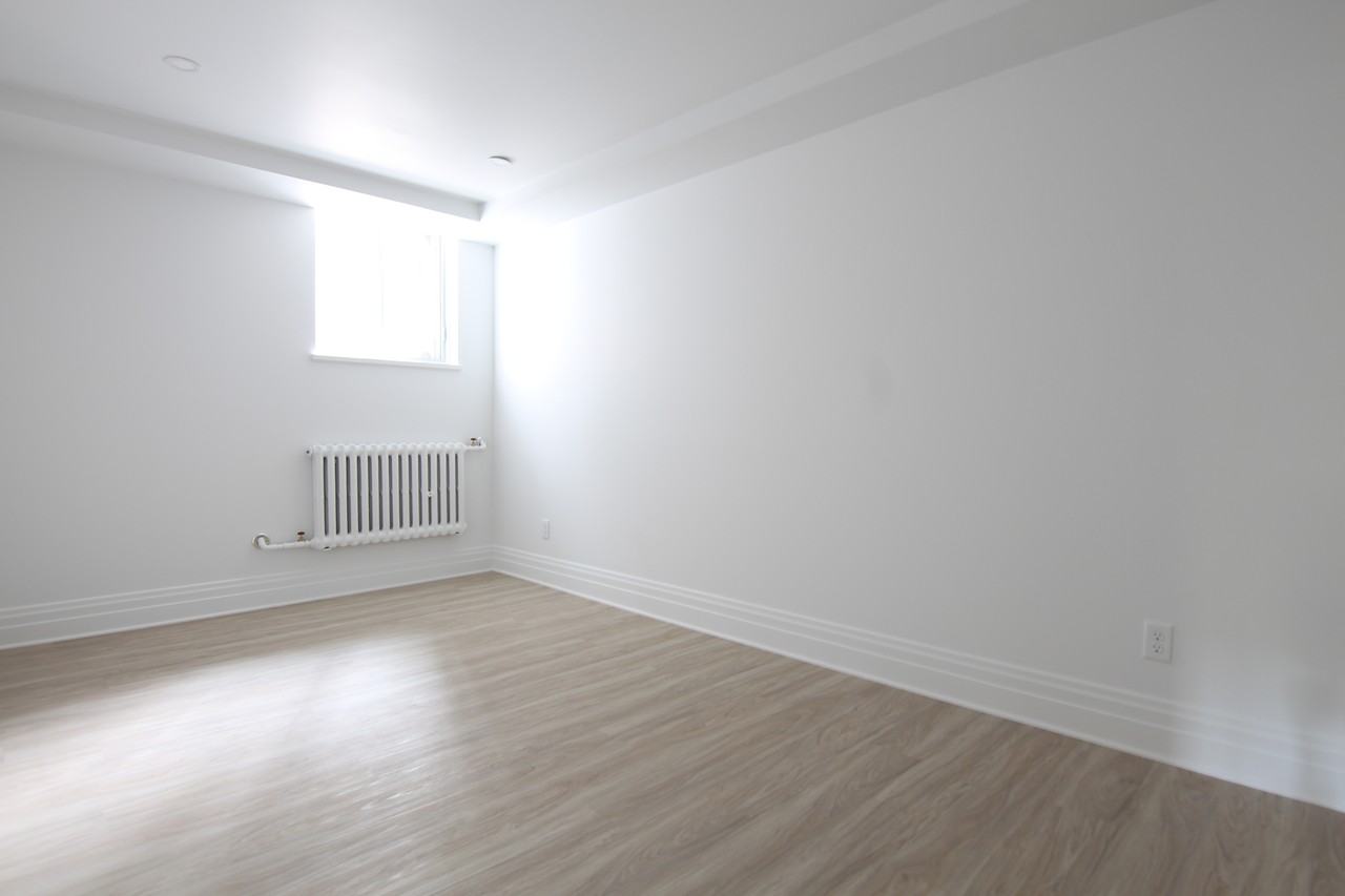 5352 Avenue du Parc - Photo 3 of 8