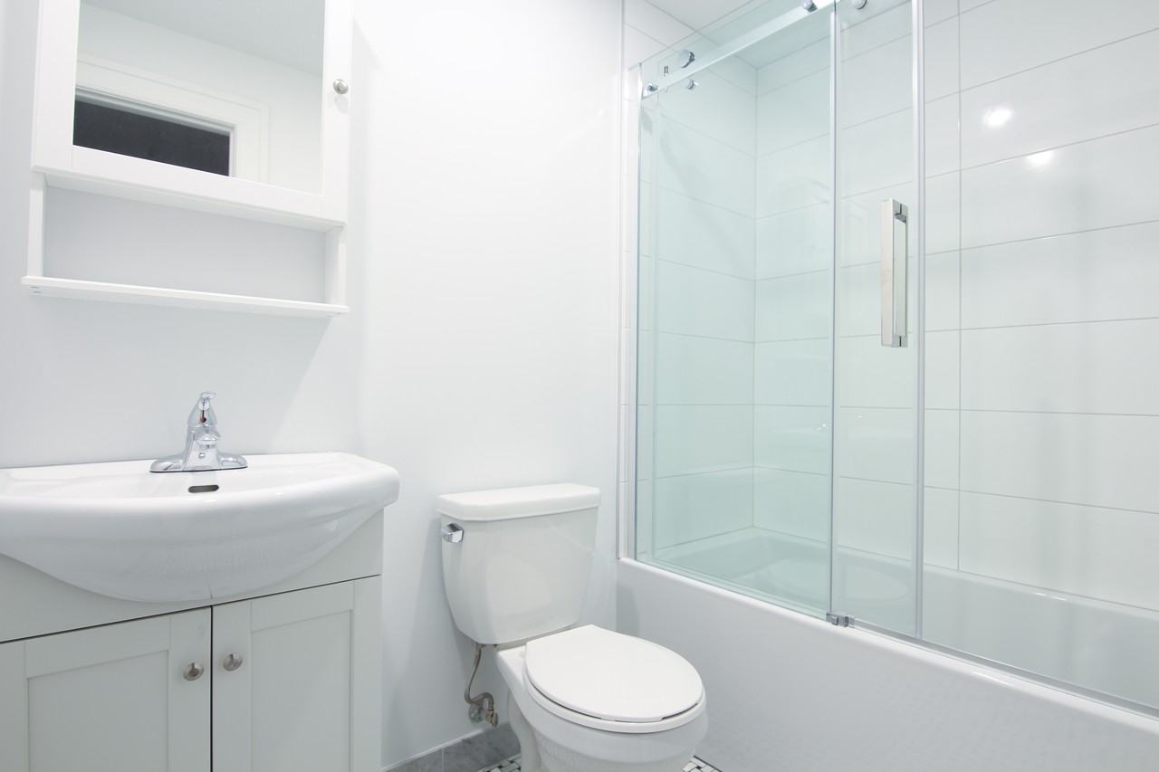 5352 Avenue du Parc - Photo 4 of 8