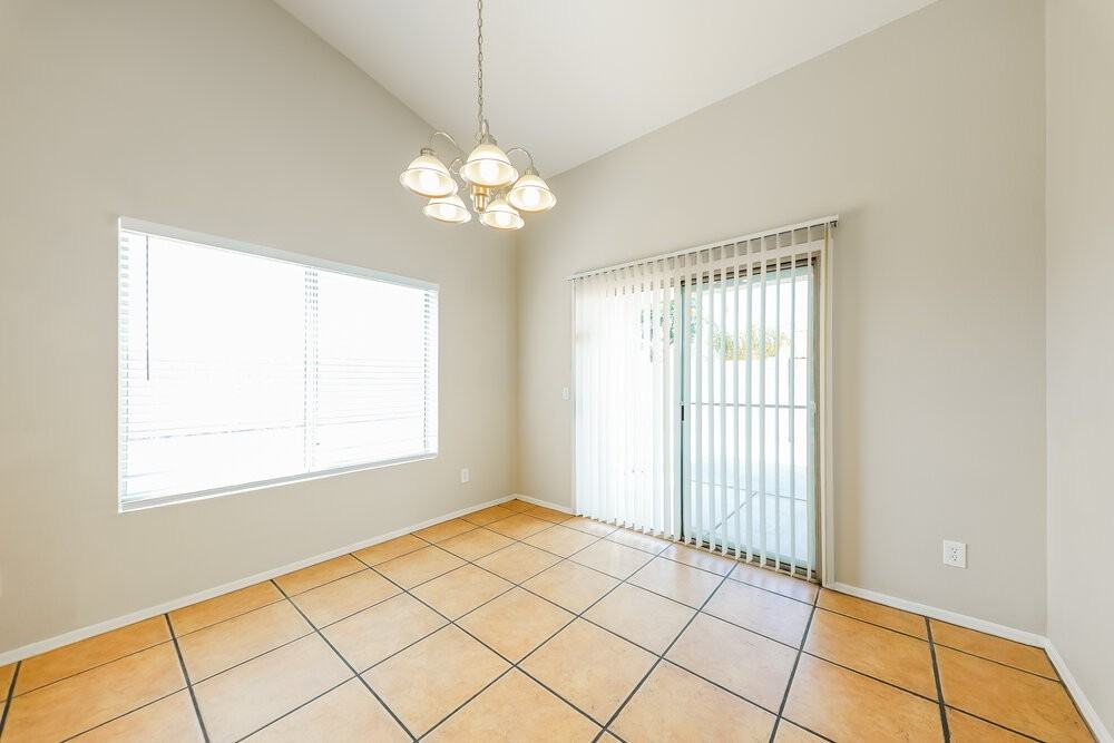 3915 W Buckskin Trl - Photo 6 of 17