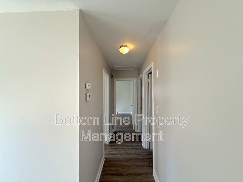 1408 Dean St - Photo 5 of 16