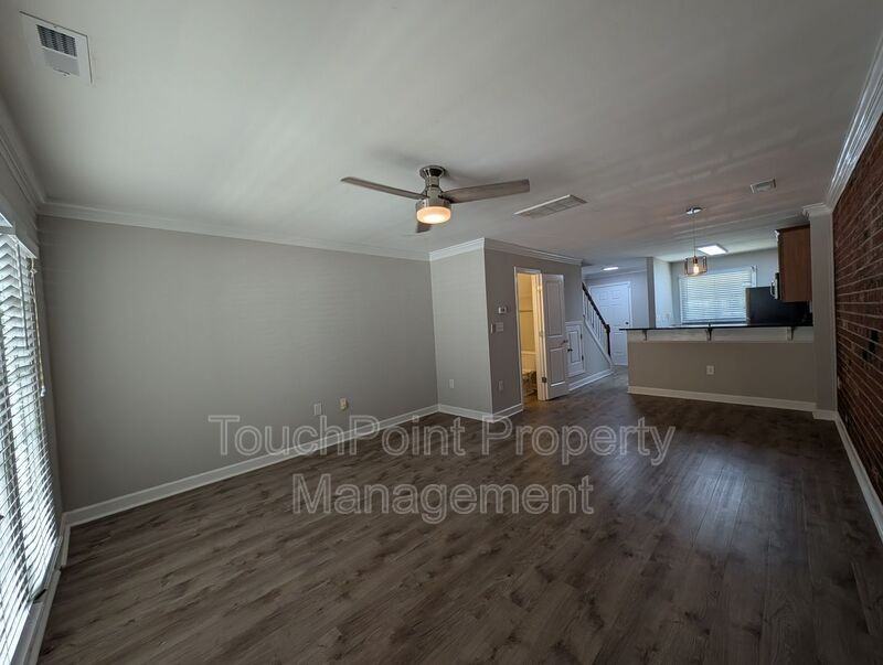 1215 Green Oaks Ln #F - Photo 6 of 22