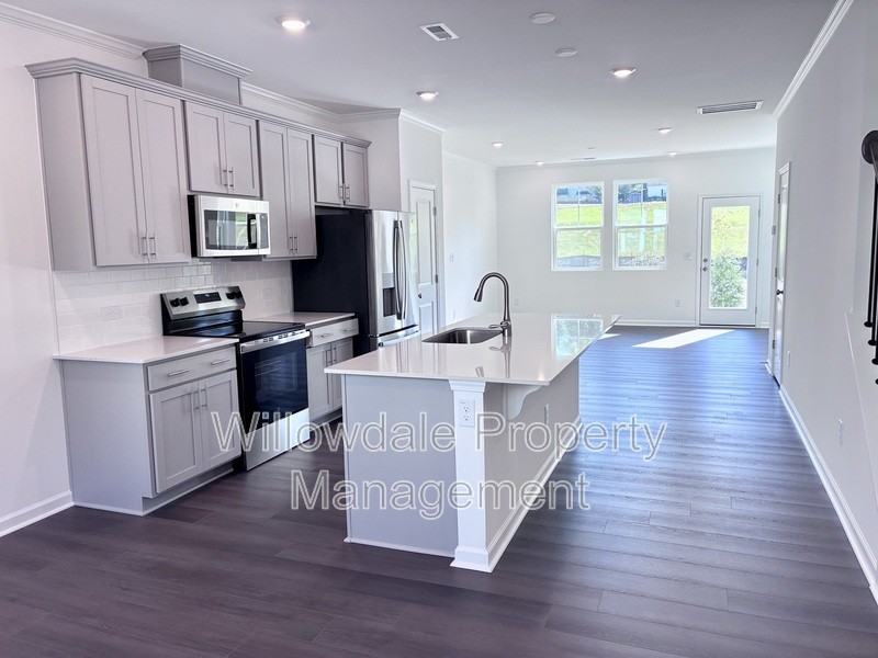 2300 Oakwood Meadows Ct - Photo 3 of 23
