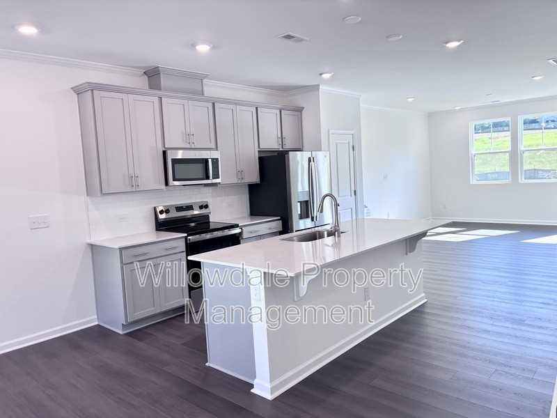 2300 Oakwood Meadows Ct - Photo 6 of 23