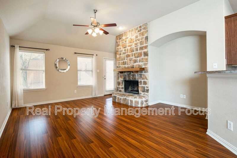 436 Northbrook Ave - Photo 4 of 18