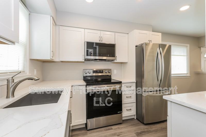 256 W Father Keis Dr - Photo 7 of 15