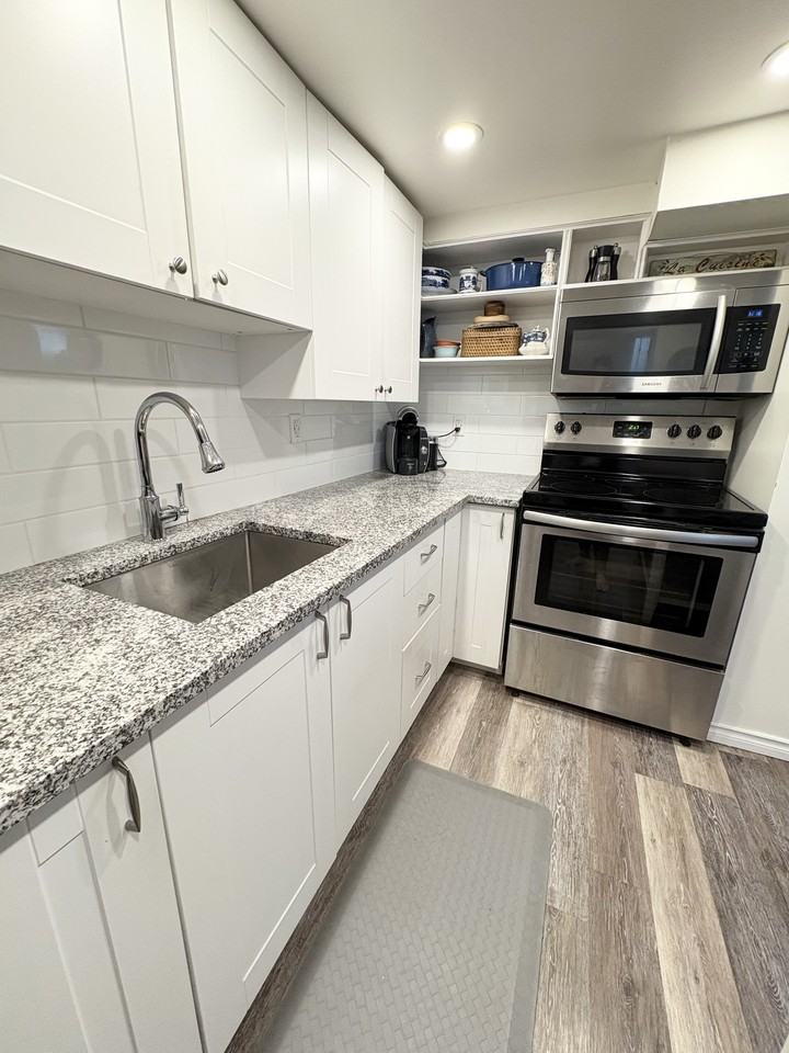 Prince George Ave & Brucedale Ave E #Bsmt - Photo 6 of 39