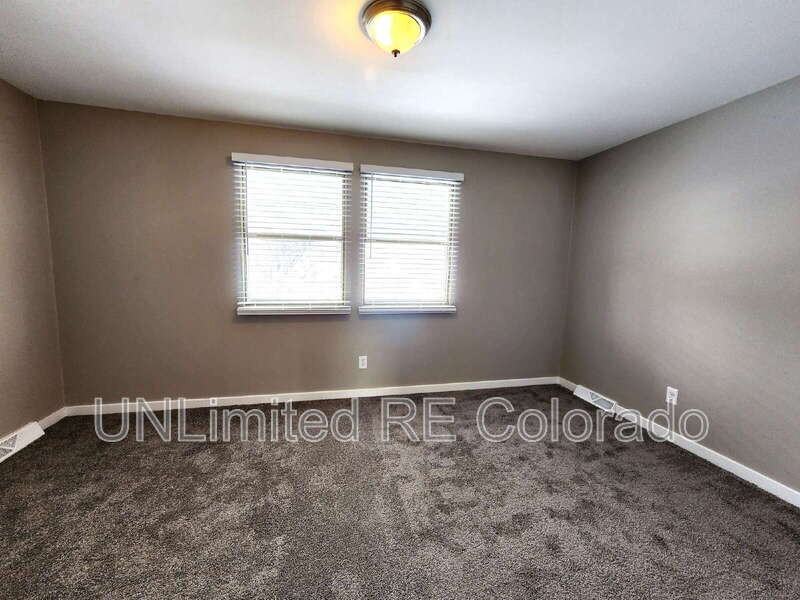 42 Lansing St - Photo 6 of 9