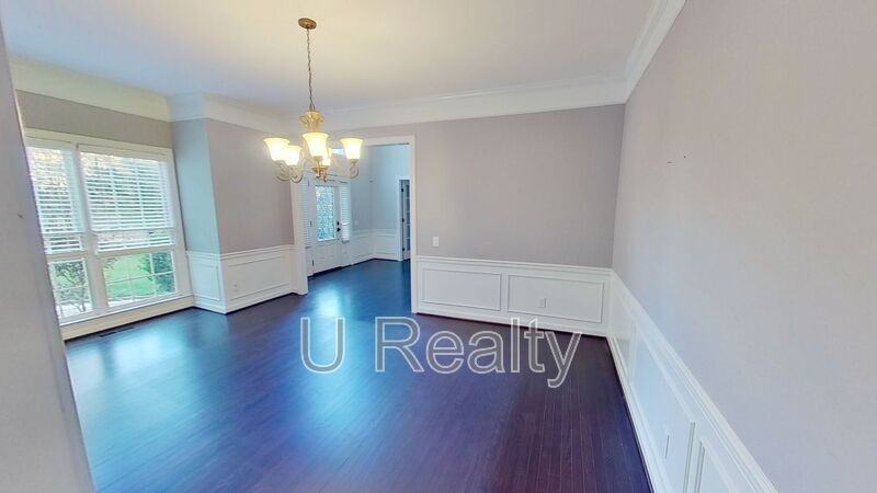 2610 Peverell Ln - Photo 4 of 22