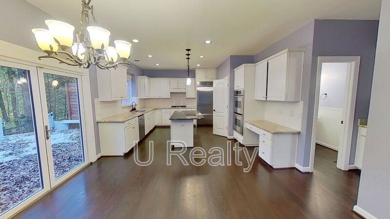 2610 Peverell Ln - Photo 7 of 22