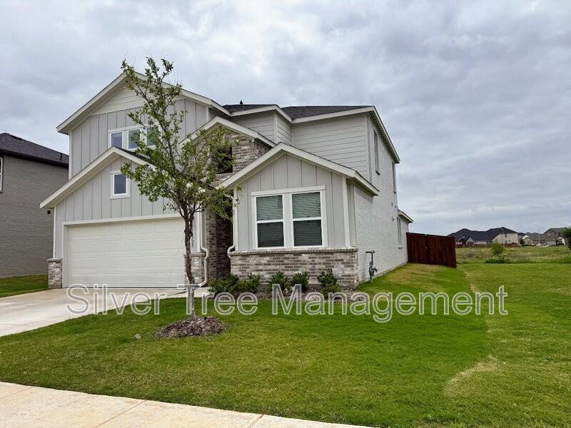 14728 Ledger Ln - Photo 2 of 41