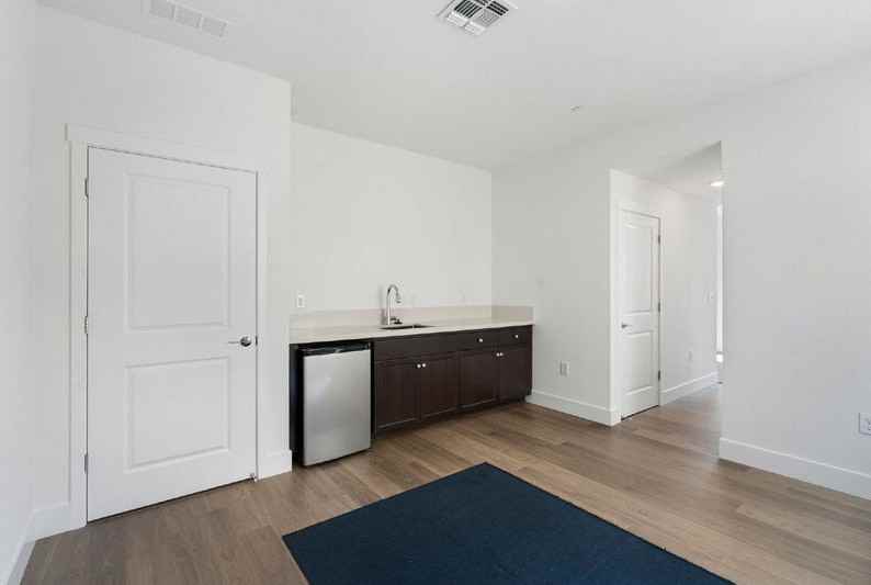 1416 Marmo Cir - Photo 3 of 11