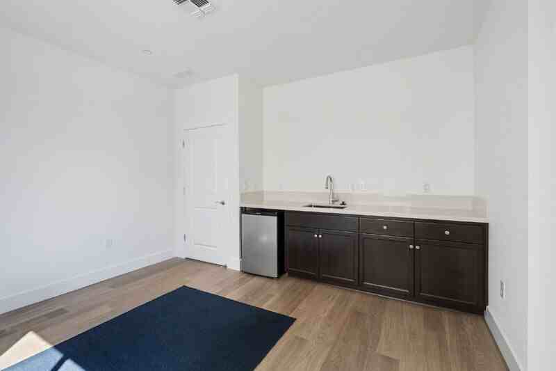 1416 Marmo Cir - Photo 4 of 11