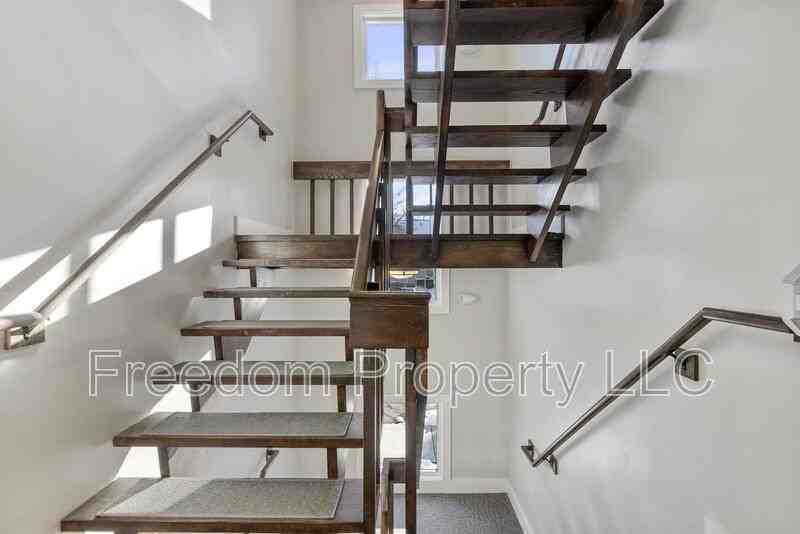 969 Hopmeadow St #204 - Photo 5 of 15