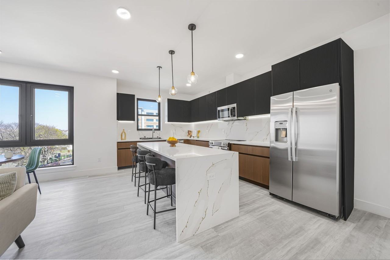 JFK RESIDENCES - Photo 2 of 32