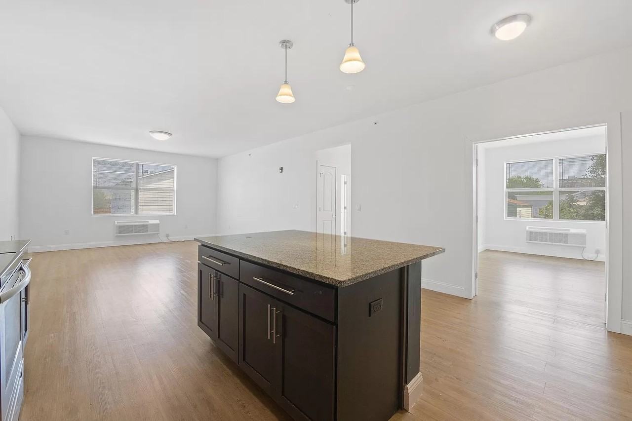 6400 Jefferson Street Rentals - Photo 6 of 45