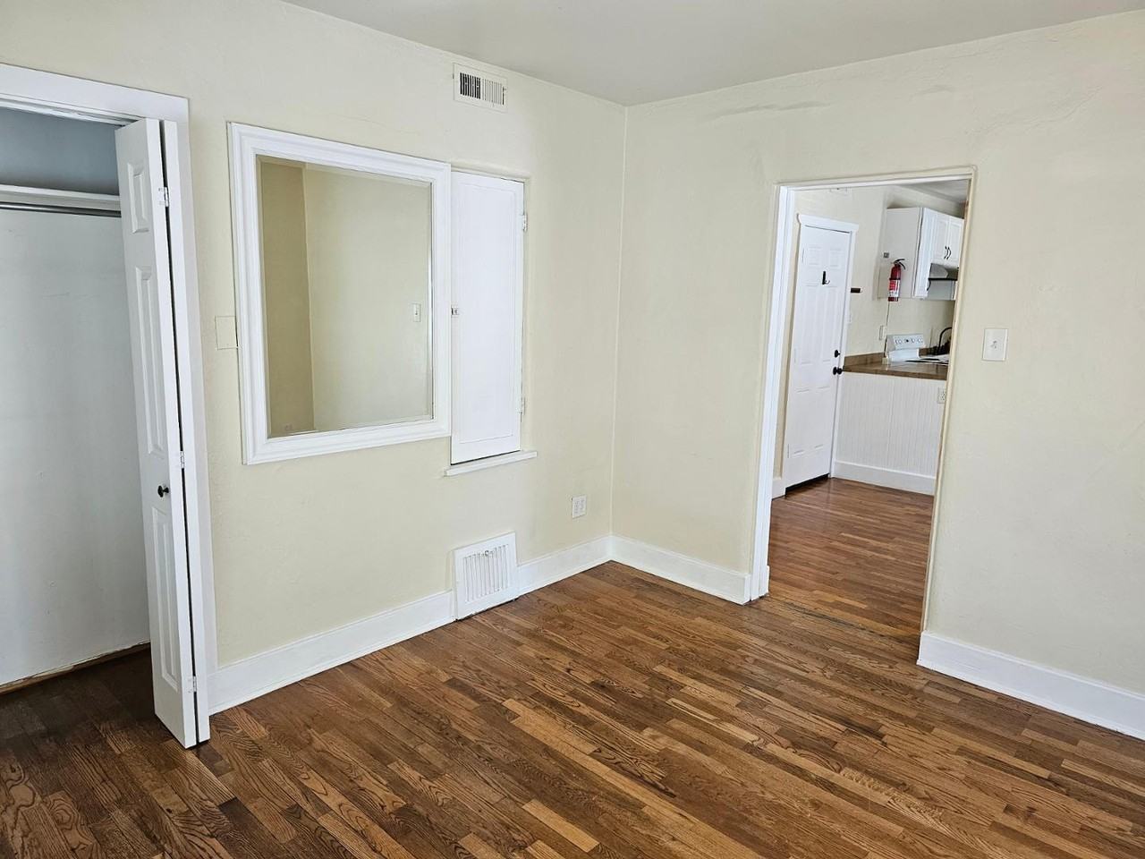 2826 W Platte Ave #4 - Photo 7 of 9