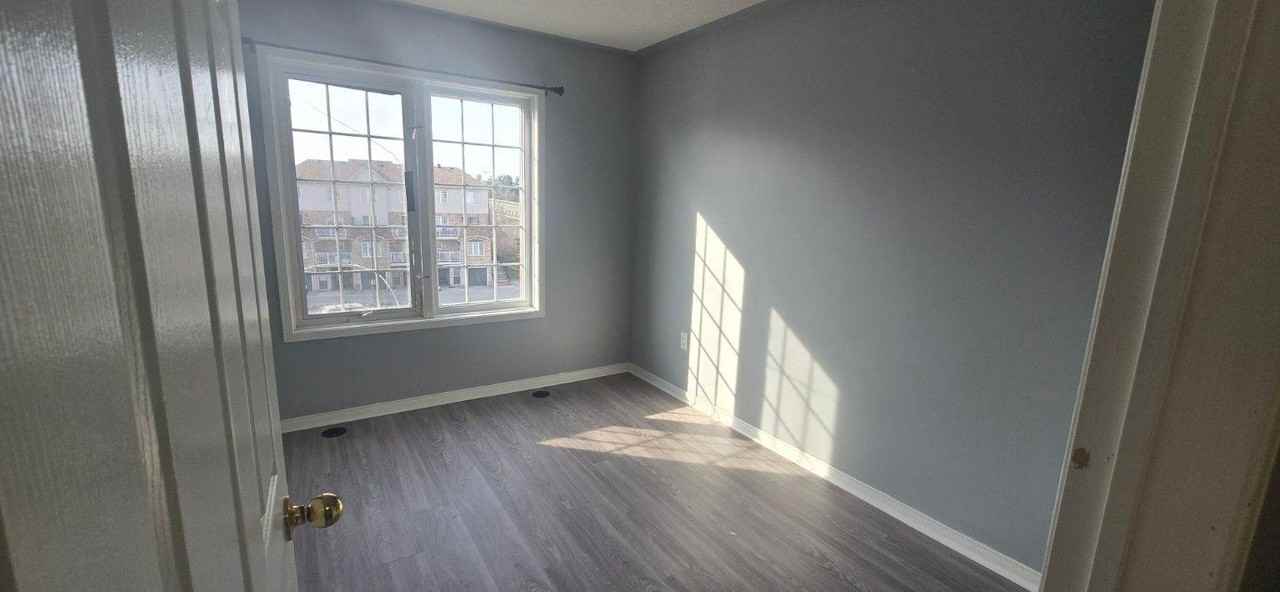 200 Mclevin Ave #115 - Photo 3 of 8