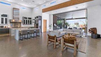 featured image of 4912 N 45th St