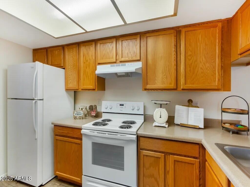 164 N 74th St #1 - Photo 5 of 14