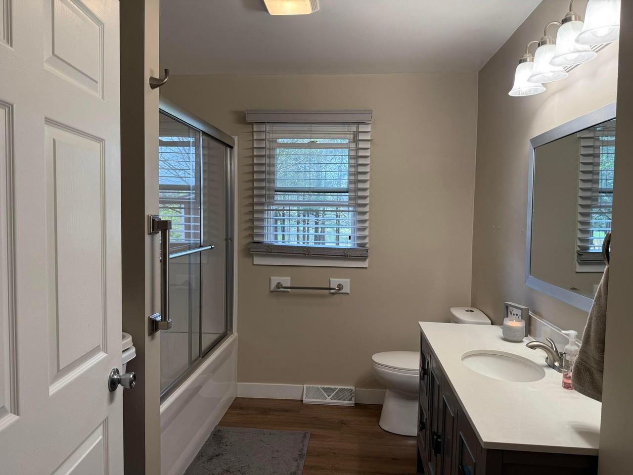 350 N 375 W - Photo 2 of 12
